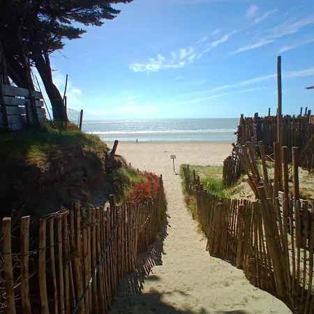 Semesterbostad Domaine Des Tisseys Vue Sur Le Mont St Michel Dragey